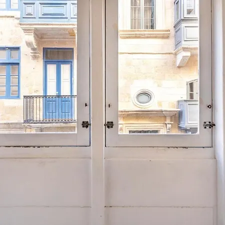Superbly Located Cosy 2-Bedroom Apartment Valletta Exterior photo