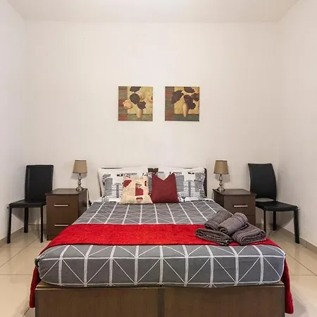 Superbly Located Cosy 2-Bedroom Apartment Valletta Exterior photo
