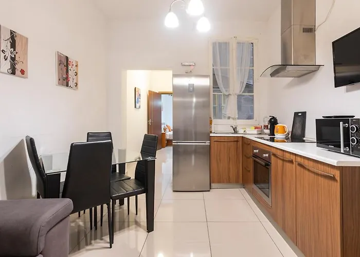 Superbly Located Cosy 2-Bedroom Apartment Valletta